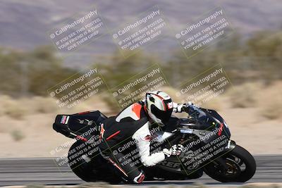 media/Dec-01-2025-Moto Forza (Mon) [[2daa91e15f]]/2-Intermediate Group/Session 3 (Turn 7 Inside Pans)/